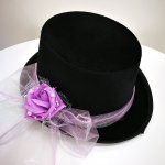 Cylindr černý se sv.fialovou kytkou – Hledejceny.cz