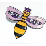 BeCool brož Včelí královna Fialová kráska Včela s korunkou Queen bee Miluji včely a med Love honey 3322 – Sleviste.cz