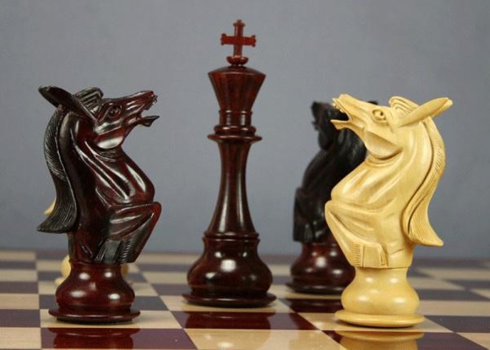 Luxusní šachové figury Napoleon Knight Redwood 6" | Srovnanicen.cz