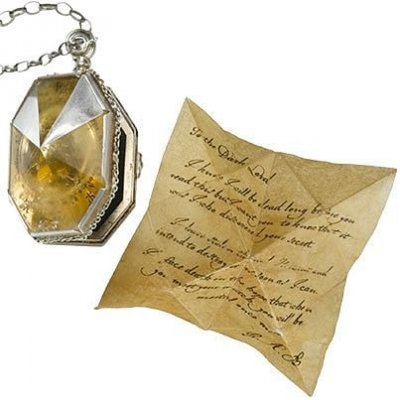 Noble Collection Replika Medailon z jeskyně Harry Potter – Zboží Mobilmania