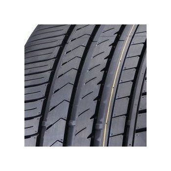 Pneumatiky Winrun R330 245/45 R18 96W Runflat