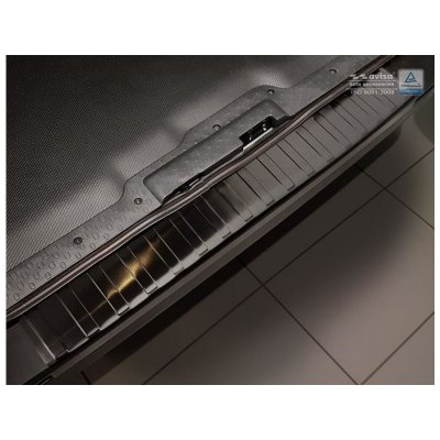 Renault Trafic 14- lišta hrany kufru – Sleviste.cz