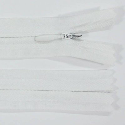 Zip skrytý 3mm délka 55cm, barva 101 – Hledejceny.cz