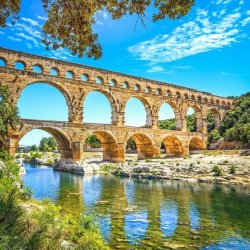 BLUEBIRD Čtvercové Pont du Gard Francie 1000 dílků