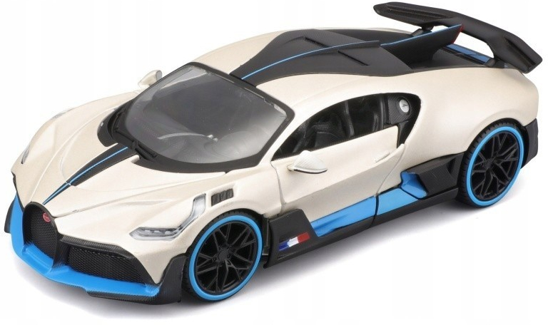 Maisto Bugatti Divo metalíza bílá 1:24