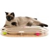 Odpočívadlo a škrabadlo pro kočky Trixie Škrábací karton v dřevěném rámu, s catnipem a hračkami, 45 x 4 x 25 cm
