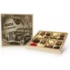 Bonboniéra Selllot Retro cars Mafia belgické pralinky v dřevěné dóze 200 g