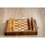 Magnetické dřevěné šachy LUX mini – Zboží Dáma
