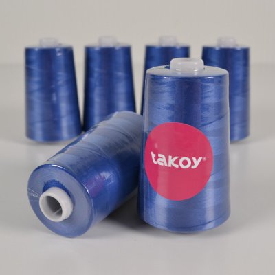 Takoy Overlock / coverlock polyesterová nit TKY 5000 barva pařížská modrá – Zboží Dáma