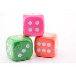 Hrací kostky pěnové velké Johntoy – Sleviste.cz