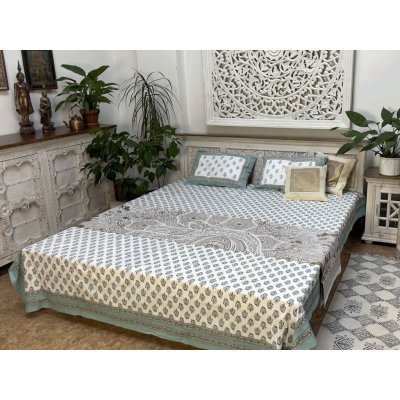Sanu Babu přehoz na postel a dva povlaky na polštáře s potiskem květin modrý 216 x 260 cm – Zboží Mobilmania