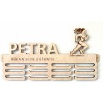 MAJA DESIGN Věšák na medaile se jménem běh žena – HobbyKompas.cz MAJA DESIGN Věšák na medaile se jménem běh žena – HobbyKompas.cz