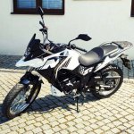 SYMNH T 300 - ČERNÁ-BÍLÁ | Zboží Auto