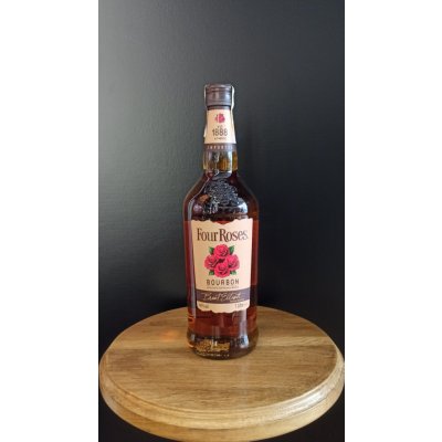 Four Roses Bourbon 40% 1 l (holá láhev)