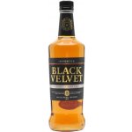Black Velvet 8y 40% 1 l (holá láhev) – Sleviste.cz