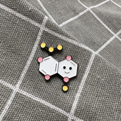 Pinarna Šťastný chemický vzorec – Zboží Dáma