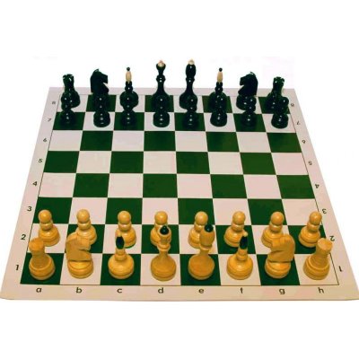 Drevene-sachy Klasická klubovka komplet s rolovací šachovnicí a taškou