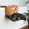 Odpočívadlo a škrabadlo pro kočky Trixie Lůžko závěsné na topení De Luxe 45 x 24 x 31 cm