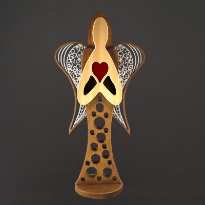 Amadea Dřevěný anděl na podstavci s bílými křídly a červeným srdcem masivní dřevo 93x46 cm český výrobek – Zboží Mobilmania