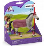 Schleich 42456 Klisna trakénského koně jezdecký turnaj – Zboží Dáma