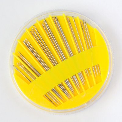 Šicí jehly v plastové krabičce 38-51mm - 24ks – Sleviste.cz