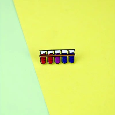 Odznak (pins) Chemické zkumavky 2,6 x 1,1 cm - barevný – Hledejceny.cz