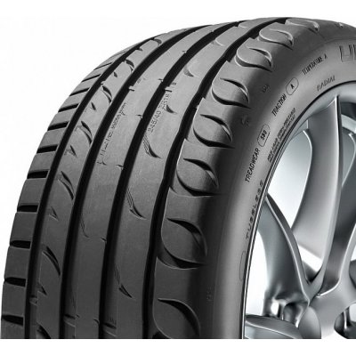 Taurus UHP 245/45 R18 100W