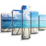 Obraz 5D pětidílný - 150 x 100 cm - Caribbean sea and wooden platform Karibské moře a dřevěná plošina – Zboží Mobilmania
