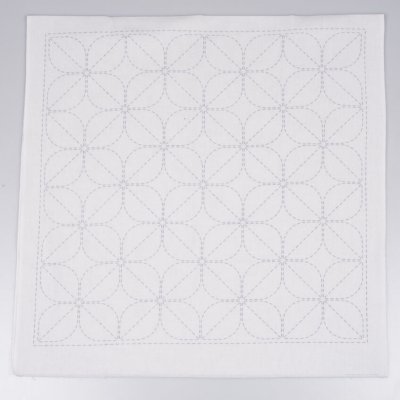 Sashiko předtištěná látka na Hana-Fukin 34 × 34 cm KAMON, bílá – Zboží Mobilmania