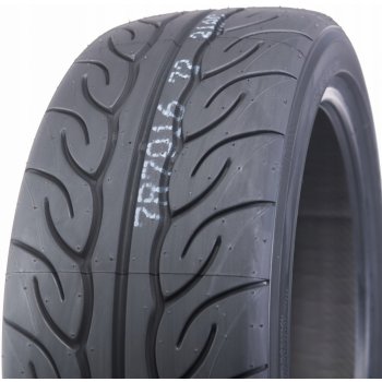 Yokohama Advan Neova AD08R 225/40 R18 88W