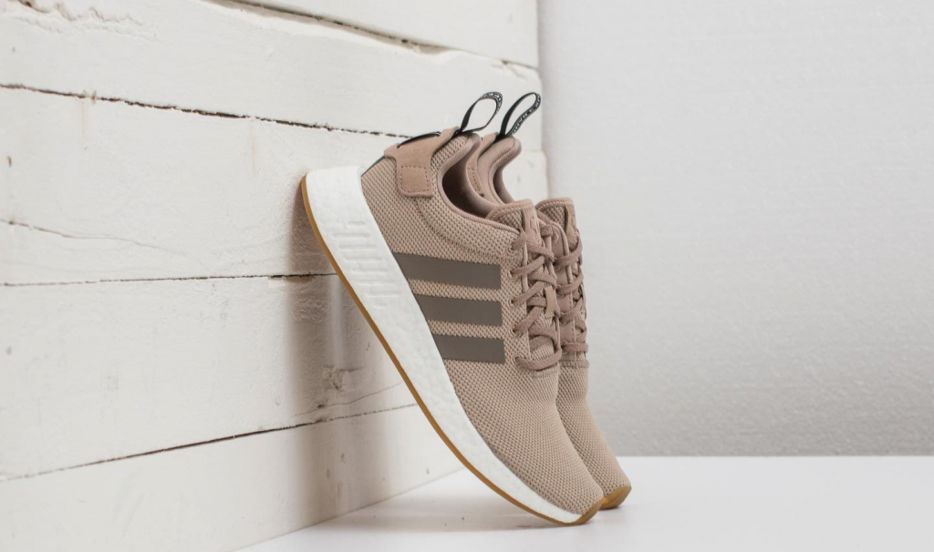 nmd r2 trace khaki