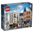 LEGO® Creator Expert 10255 Shromáždění na náměstí