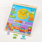 Bigjigs Toys Anglický magnetický kalendář s hodinami – Zboží Dáma