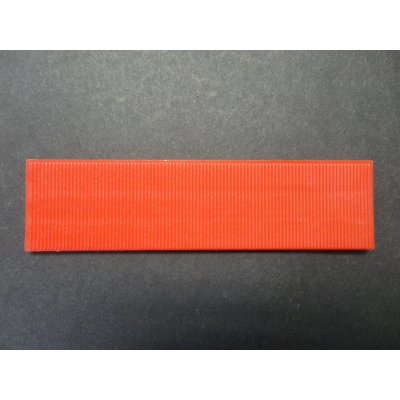 Vymezovací plastová podložka Barva: Červená, Rozměr: 26mm x 100mm, Tloušťka: 3mm