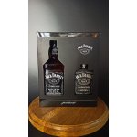 Jack Daniel's No.7 40% 0,7 l (dárkové balení placatka) – Hledejceny.cz
