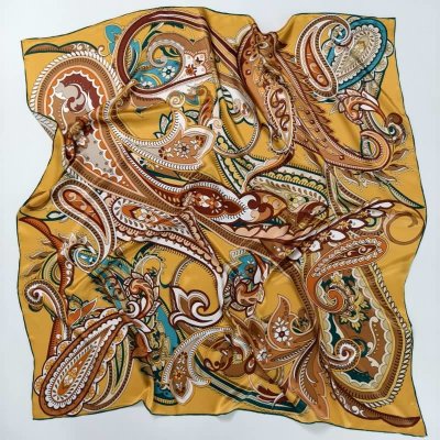 hedvábný šátek zlatý s velkými ornamenty