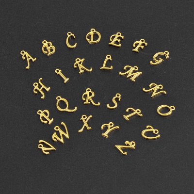 Kovový přívěsek - zlatý - písmeno A-Z - 14 x 6 x 2 mm - 1 ks Písmena: M – Zboží Mobilmania