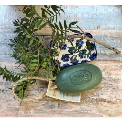 La Savonnerie de Nyons oválné mýdlo na provázku 220 g – Zbozi.Blesk.cz