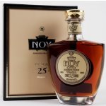 Noy Tirakal 25y 40% 0,7 l (karton) – Zboží Dáma