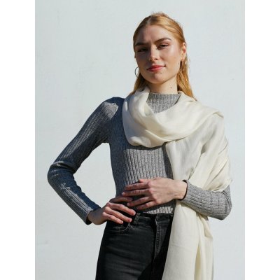 Kašmírská vlněná pašmína Self smetanová – Sleviste.cz