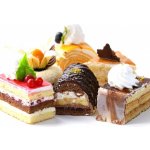 WEBLUX 96319616 Fototapeta vliesová Assorted different mini cakes with cream Rozmanité mini koláče se smetanou čokoládou a bobulemi rozměry 200 x 144 cm – Zbozi.Blesk.cz