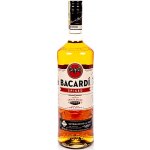 Bacardi Spiced 35% 1 l (holá láhev) – Zboží Dáma