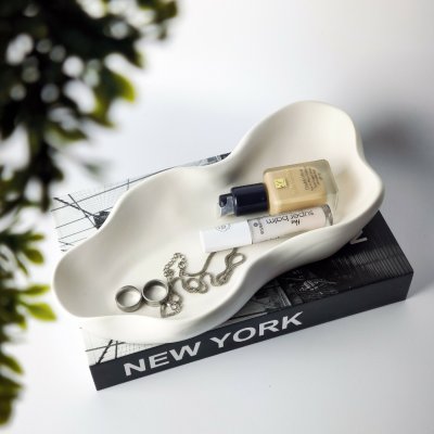 DESS Craft Studio Lago – Černá dekorační mísa s nadčasovou elegancí Barva: 1 - Mléčně bílá – Hledejceny.cz