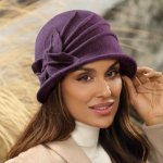 Krumlovanka dámský zimní klobouk s květem W-0639/2040 fialový – Zboží Dáma