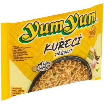 YumYum Instantní nudlová polévka s kuřecí příchutí 60g