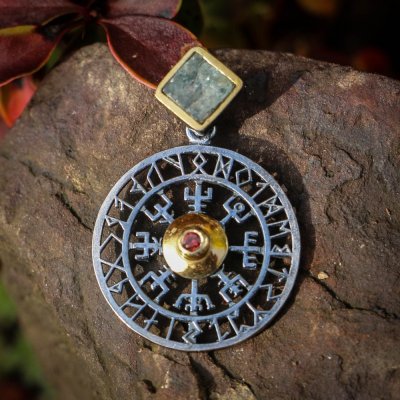Kanevsky VEGVISIR kompas islandská runa Přívěšek stříbro akvamarin P39027