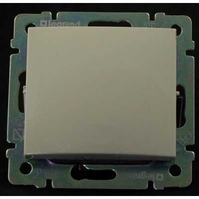 Legrand 774105 VALENA béžová č.6 16ax – Hledejceny.cz