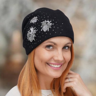 Krumlovanka dámská zimní vlněná čepice W-0006/018 černá – Zboží Mobilmania