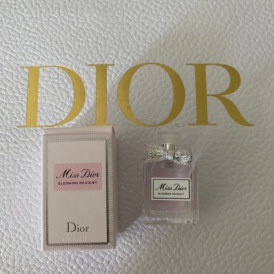 Christian Dior Miss Dior Blooming Bouquet toaletní voda dámská 5 ml miniatura