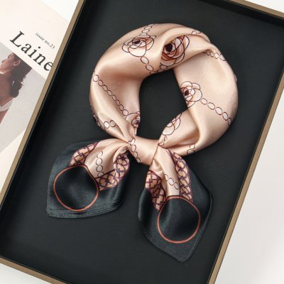 hedvábný šátek Perly a růže – Hledejceny.cz